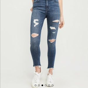 **SOLD** RIPPED HIGH RISE SUPER SKINNY ANKLE JEANS